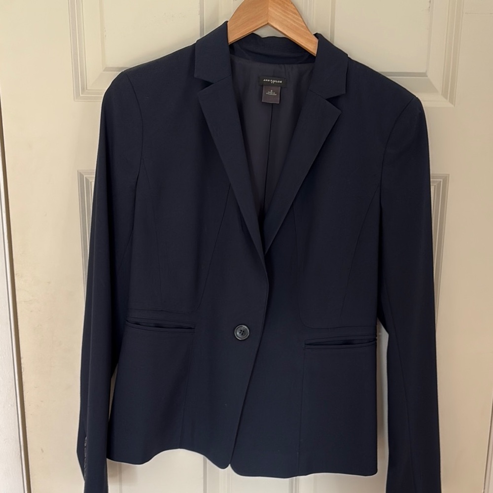 Ann Taylor Women's Navy Blazer